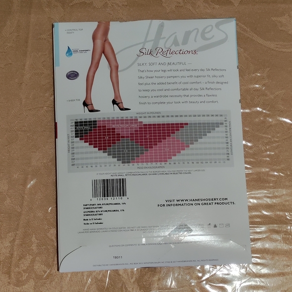 Hanes BARELY BLACK Silk Reflections Silky Sheer Pantyhose NWT Size EF Unopened - Picture 3 of 4